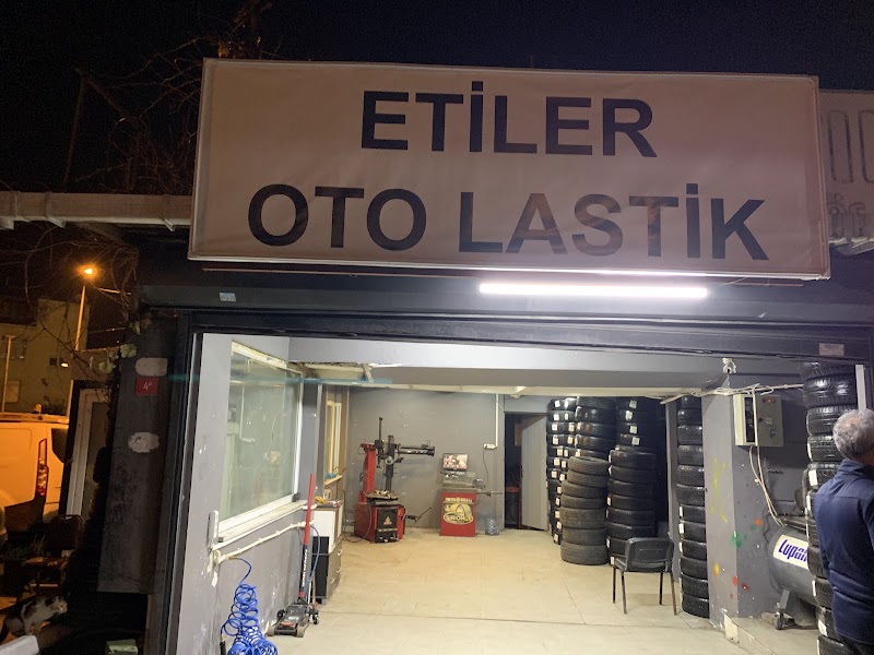 Etiler Gece Açık Oto Yıkama & Lastik Tamir (Büyük Armutlu)
