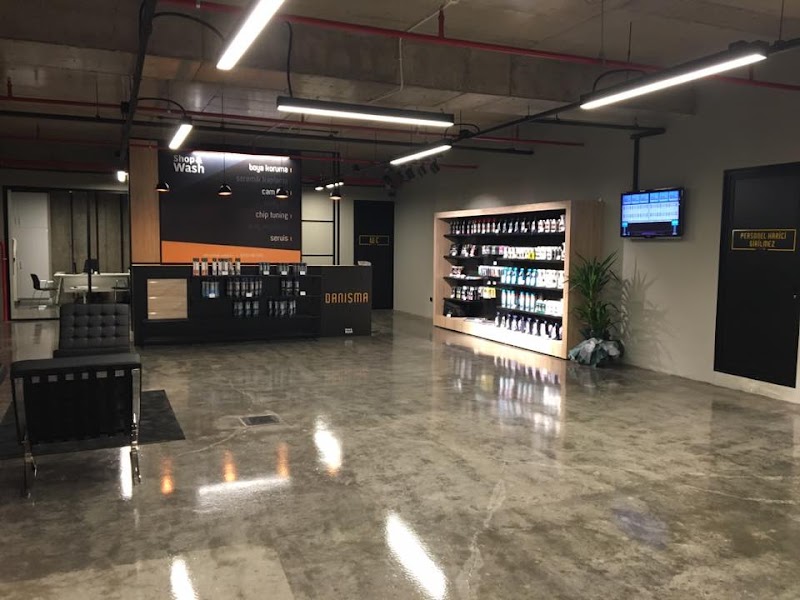 Shop&Wash Oto Yıkama ve Uygulama Merkezi