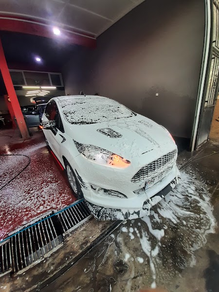 Deniz Garage Oto Yıkama ve Detayli