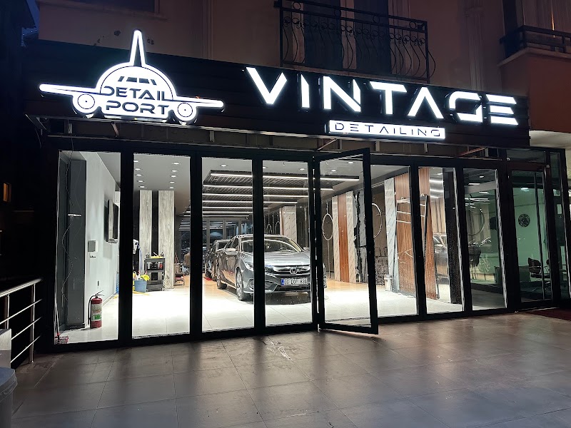 Vintage Detailing