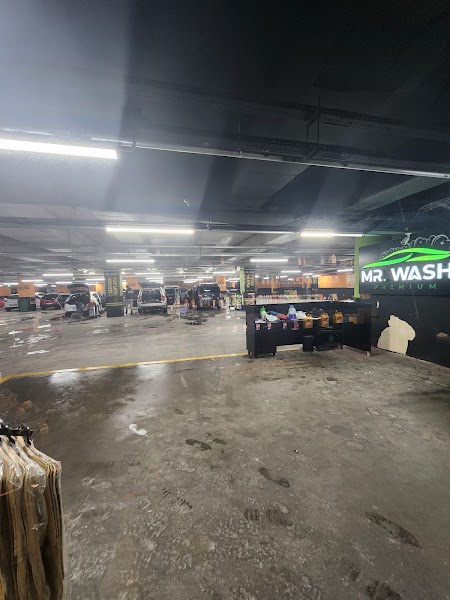 Mr. Wash Premium (Tuna Life Center)